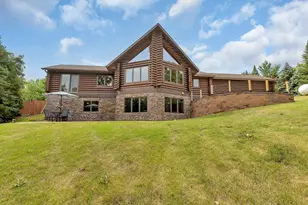20368 Edgehill Cir, Richmond, MN 56368 - Photo 1