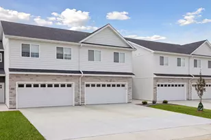 630 Franklin St, Roberts, WI 54023 - Photo 2