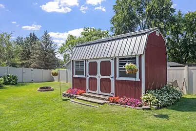 10600 Wyoming Road S, Bloomington, MN 55438 - Photo 8