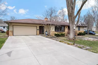 1254 Prairie Street, Chaska, MN 55318 - Photo 2