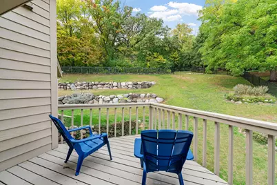 8524 Park Knoll Circle, Bloomington, MN 55438 - Photo 10