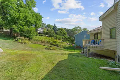 8524 Park Knoll Circle, Bloomington, MN 55438 - Photo 60