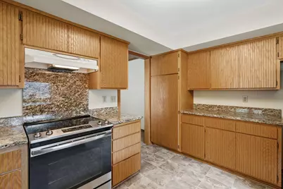 8524 Park Knoll Circle, Bloomington, MN 55438 - Photo 26