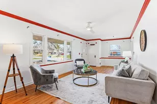 2201 W 91 1/2 St, Bloomington, MN 55431 - Photo 4