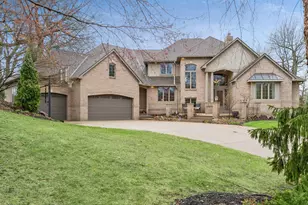 17854 Lanesboro Ct, Lakeville, MN 55044 - Photo 2