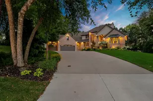 17854 Lanesboro Ct, Lakeville, MN 55044 - Photo 2