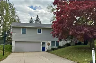 302 4th Ave NE, Byron, MN 55920 - Photo 1