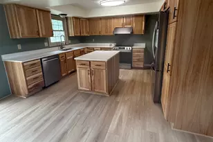 302 4th Ave NE, Byron, MN 55920 - Photo 2