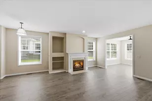 5818 Prairie Ridge Dr, Shoreview, MN 55126 - Photo 6