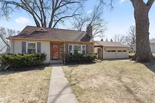 5037 Oxford Ave, Edina, MN 55436 - Photo 2