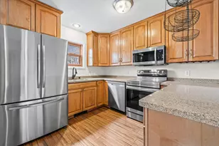 2523 Clinton Ave, Minneapolis, MN 55404 - Photo 12