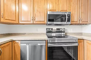 2523 Clinton Ave, Minneapolis, MN 55404 - Photo 16
