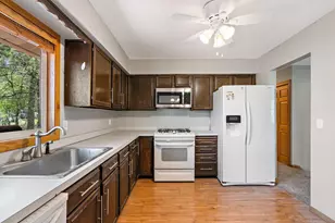 1735 Walnut Ln, Eagan, MN 55122 - Photo 2