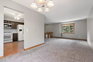 1735 Walnut Ln, Eagan, MN 55122 - Photo 4