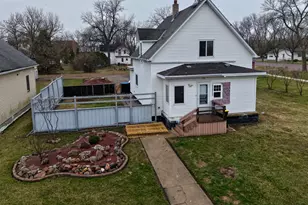 736 Cedar Ave, Westbrook, MN 56183 - Photo 1