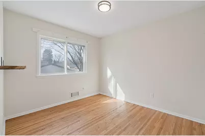 1586 Pacific St, Saint Paul, MN 55106 - Photo 20