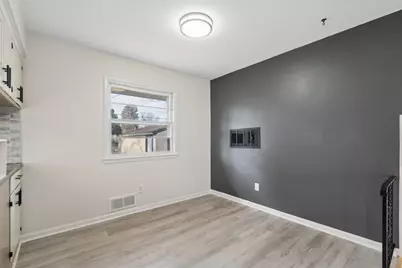 1586 Pacific St, Saint Paul, MN 55106 - Photo 8