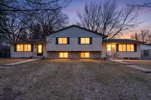 1586 Pacific St, Saint Paul, MN 55106 - Photo 40