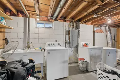 1586 Pacific St, Saint Paul, MN 55106 - Photo 32