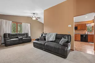 2350 Cannon St, Hastings, MN 55033 - Photo 4