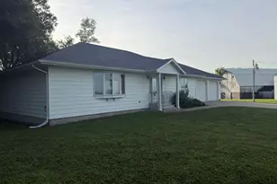 16612 670th Ave, Alden, MN 56009 - Photo 4