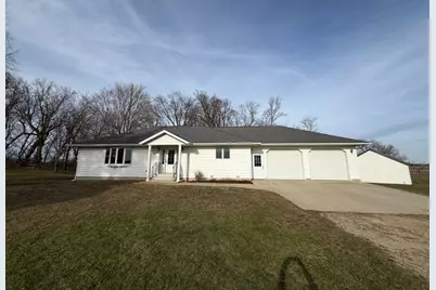 16612 670th Avenue, Alden, MN 56009 - Photo 2
