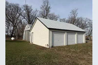16612 670th Avenue, Alden, MN 56009 - Photo 14