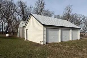 16612 670th Ave, Alden, MN 56009 - Photo 14