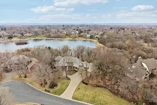 15330 Masons Pointe, Eden Prairie, MN 55347 - Photo 2