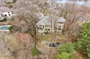 15330 Masons Pointe, Eden Prairie, MN 55347 - Photo 2