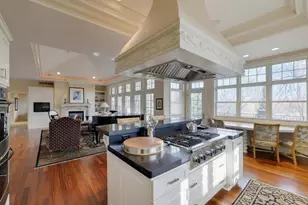 15330 Masons Pointe, Eden Prairie, MN 55347 - Photo 20