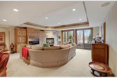 15330 Masons Pointe, Eden Prairie, MN 55347 - Photo 10