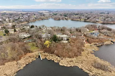 15330 Masons Pointe, Eden Prairie, MN 55347 - Photo 4
