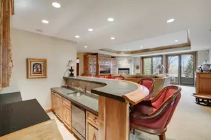 15330 Masons Pointe, Eden Prairie, MN 55347 - Photo 12