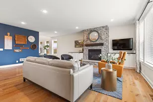 710 Crest Curve, Hudson, WI 54016 - Photo 8