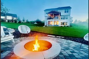 710 Crest Curve, Hudson, WI 54016 - Photo 4