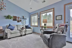 7572 Newbury Rd, Woodbury, MN 55125 - Photo 4