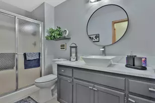 7572 Newbury Rd, Woodbury, MN 55125 - Photo 8