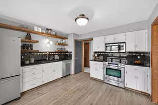 641 20th St NE, Rochester, MN 55906 - Photo 8