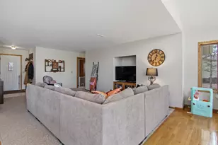 411 21st St NE, Menomonie, WI 54751 - Photo 8