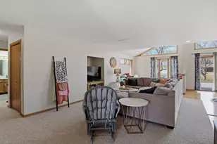 411 21st St NE, Menomonie, WI 54751 - Photo 4