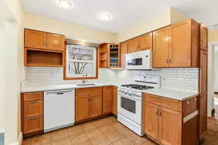 1569 Race St, Saint Paul, MN 55102 - Photo 10