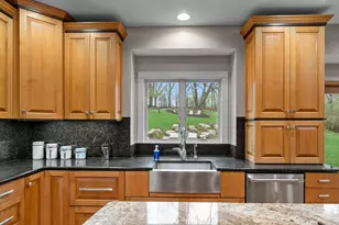 9376 Wedgewood Dr, Woodbury, MN 55125 - Photo 24