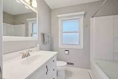 6731 Plymouth Avenue N, Golden Valley, MN 55427 - Photo 12