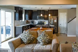 7247 Dora Dr, Hugo, MN 55038 - Photo 10