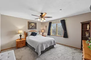 4023 Hadley Ave N, Oakdale, MN 55128 - Photo 14