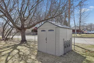 4023 Hadley Ave N, Oakdale, MN 55128 - Photo 34