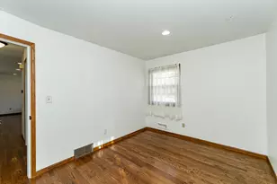 3802 5th St NW, Rochester, MN 55901 - Photo 10