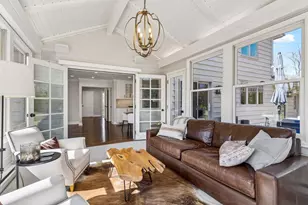 2017 Adeline Ct, Wayzata, MN 55391 - Photo 14