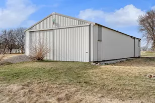 1610 29th Ave SE, Austin, MN 55912 - Photo 28